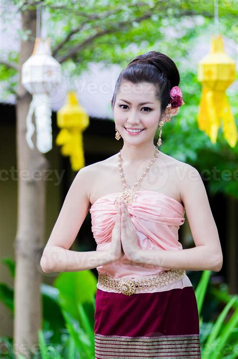 hot thai girl|400,000+ Free Beautiful Thai Girl & Girl Images